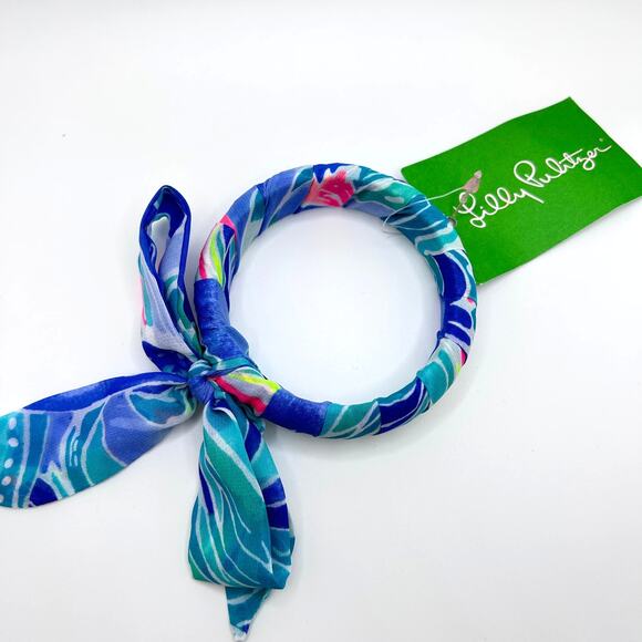 Lilly Pulitzer Chiffon Bangle Bracelet with Bow Bennet Blue Celestial Seas NWT - Picture 3 of 5